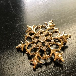 Vintage Faux Gold and diamond brooch